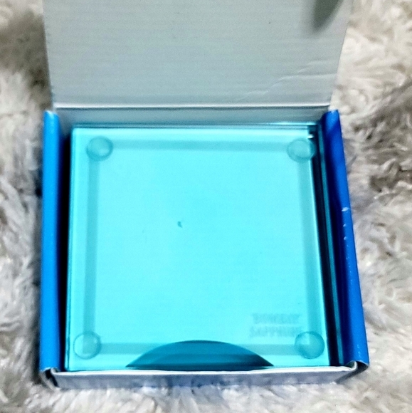 Vintage Bombay Sapphire 4-Piece Square Turquoise Glass Coasters Set - Picture 6 of 9